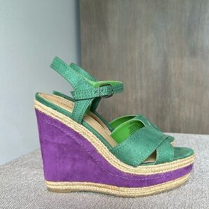 Express Wedge Sandal. Size 8.